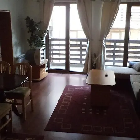 Gramadeto Complex Alexander Services Apartment *
