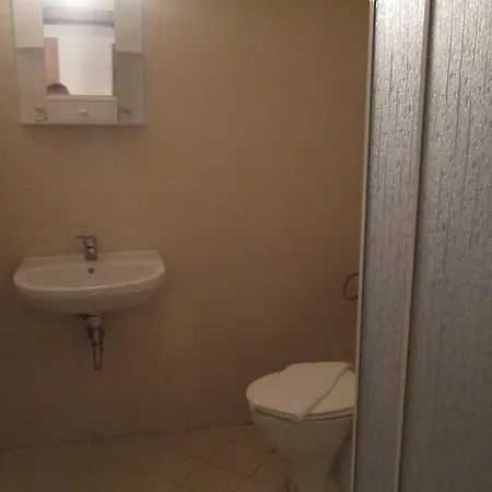 грамадето комплекс александър сървисис