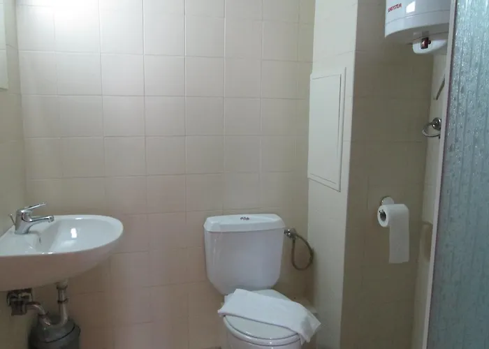 Gramadeto Complex Alexander Services